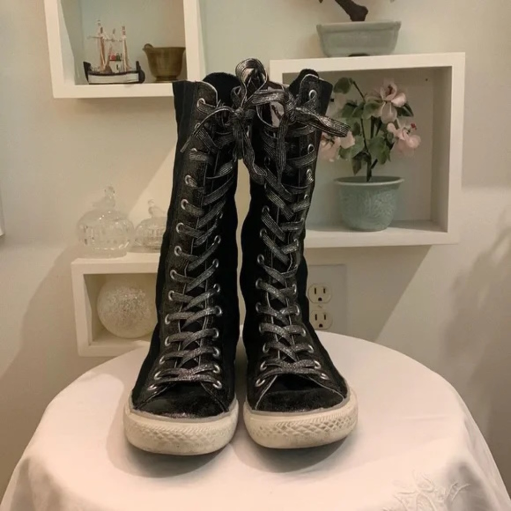 Converse Boots